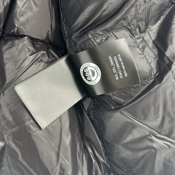 Mackage MIYA lustrous light down jacket with shearling trim MEDIUM - Picture 8 of 14